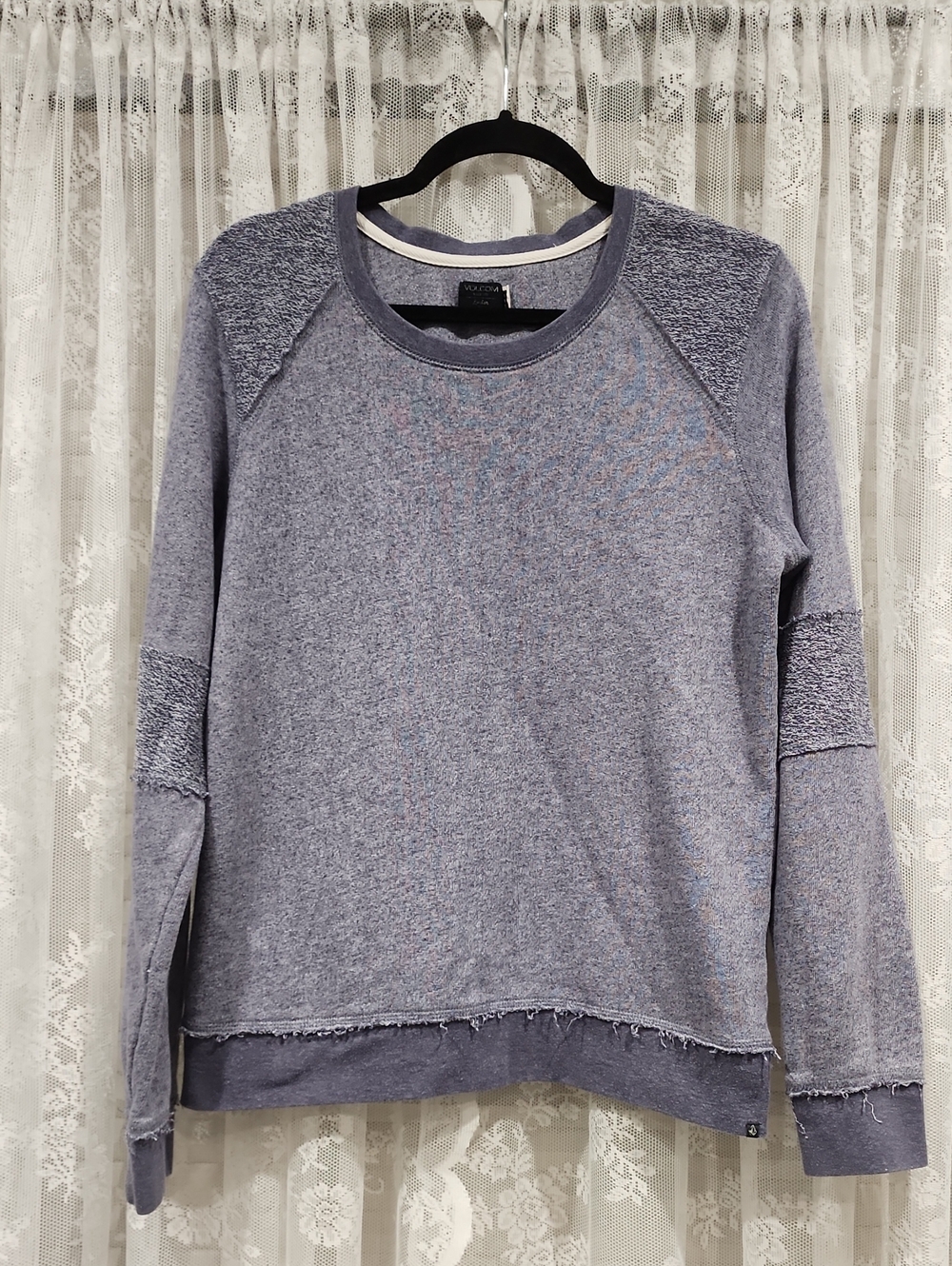 VOLCOM "LIVED IN CREW" SWEATSHIRT